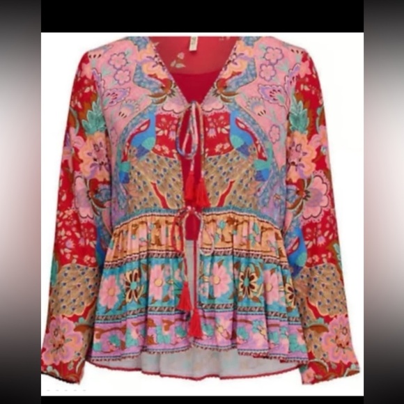 Spell & The Gypsy Lotus Jacket Ruby Red
Size Oversized XS - Picture 9 of 14
